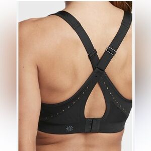 Athleta Phenmena Bra